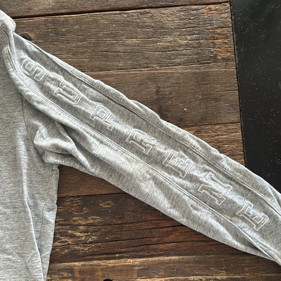 SUPREME HOODED SLEEVE STRIPE TOP GREY SIZE MEDIUM - Picture 4 of 4